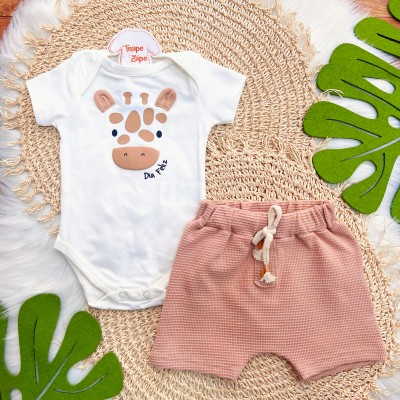 Conj. Body Girafinha Dia Feliz e Bermuda Waffle - Off White e Areia